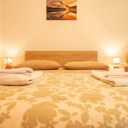Apartmani Perkovic Gustirna Exterior photo
